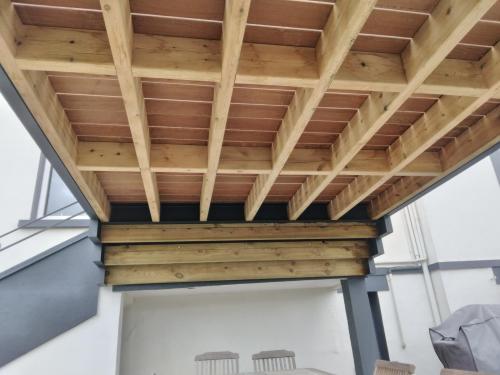 terrasse sur pilotis